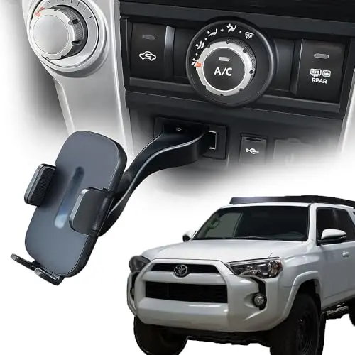 Never Inside The Runner Smash Mount V3 inserted into 4Runner center dash